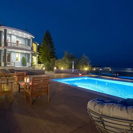 Mont Bleu Luxury Villa *