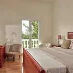 Mont Bleu Luxury Villa