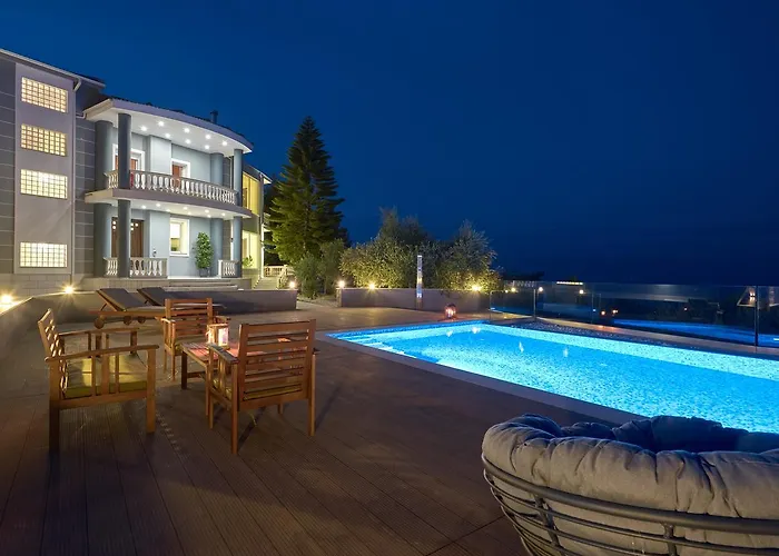 Mont Bleu Luxury Villa *