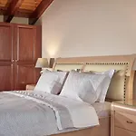 Mont Bleu Luxury Villa