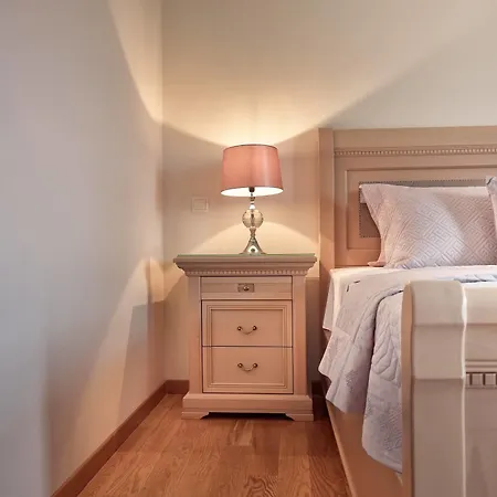 Вилла Mont Bleu Luxury *