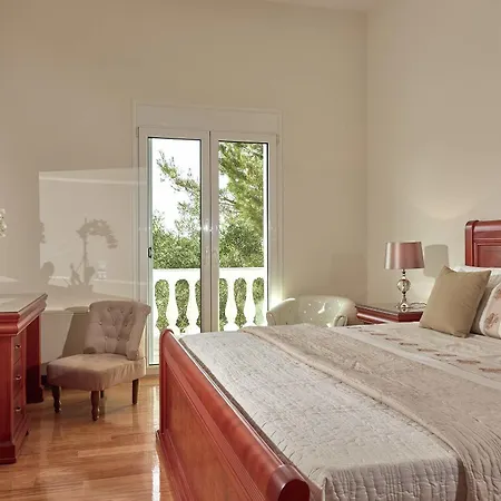 Mont Bleu Luxury Vilă