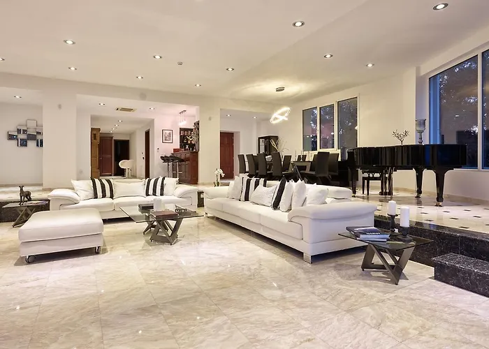 Mont Bleu Luxury וילה