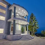 Mont Bleu Luxury *