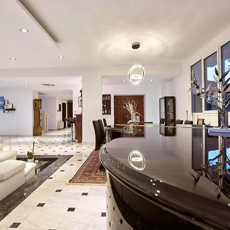 Mont Bleu Luxury Villa