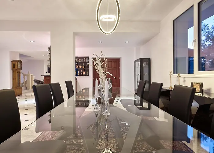 Mont Bleu Luxury Vilă *