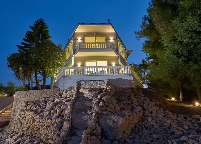 Mont Bleu Luxury Vilă